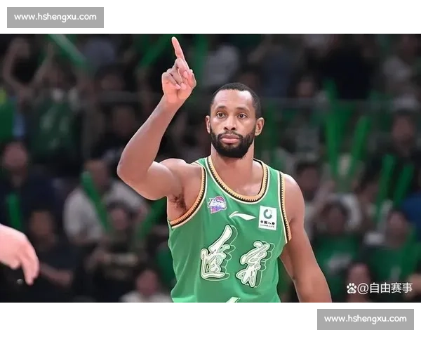 弗格拒山东报价引争议：辽宁高薪成 甜蜜负担？